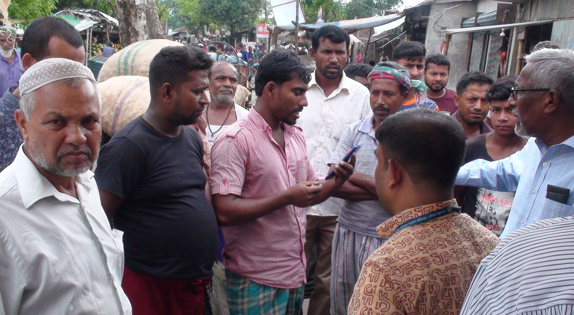 পাঁচটি ব্যবসা প্রতিষ্ঠানকে ২৬ হাজার টাকা জরিমানা