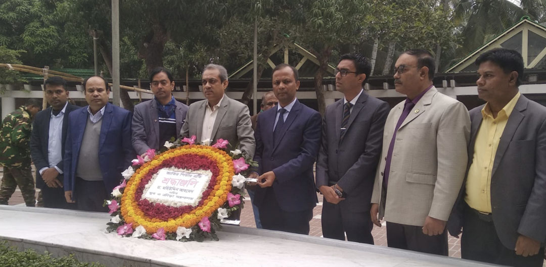 বঙ্গবন্ধুর সমাধিতে যুব ও ক্রীড়া মন্ত্রণালয়ের সচিবের শ্রদ্ধা
