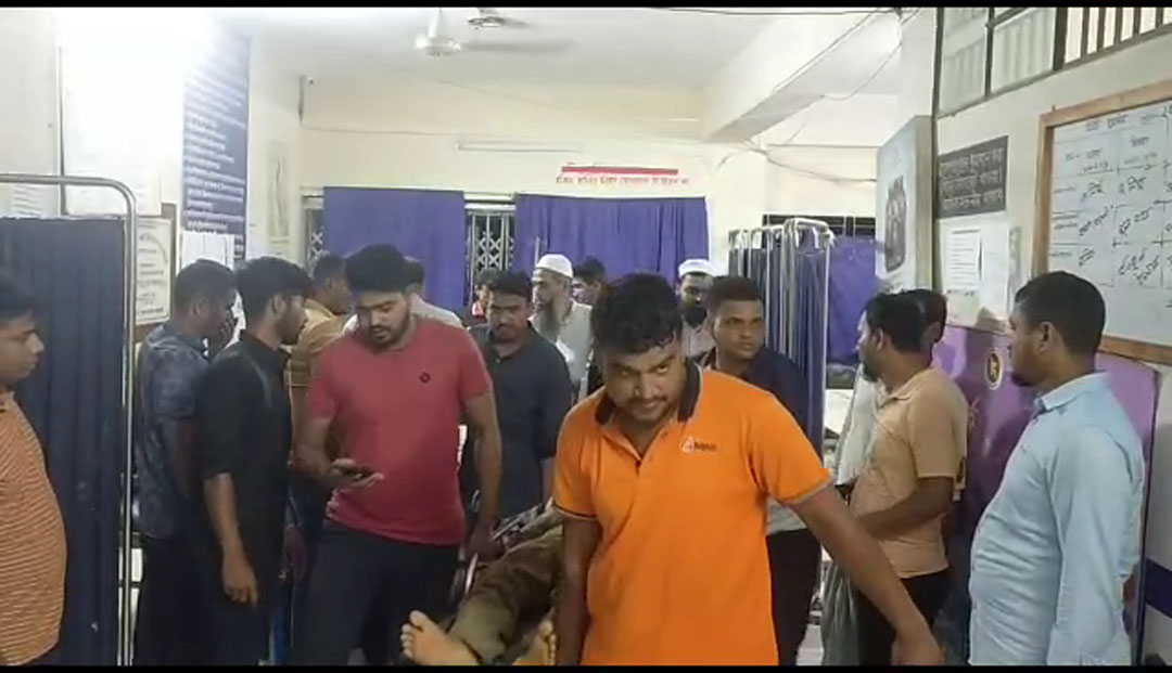 মুকসুদপুর ও কাশিয়ানীতে সড়ক দুর্ঘটনায় র‌্যাব ও সেনা সদস্য নিহত, আহত ৫