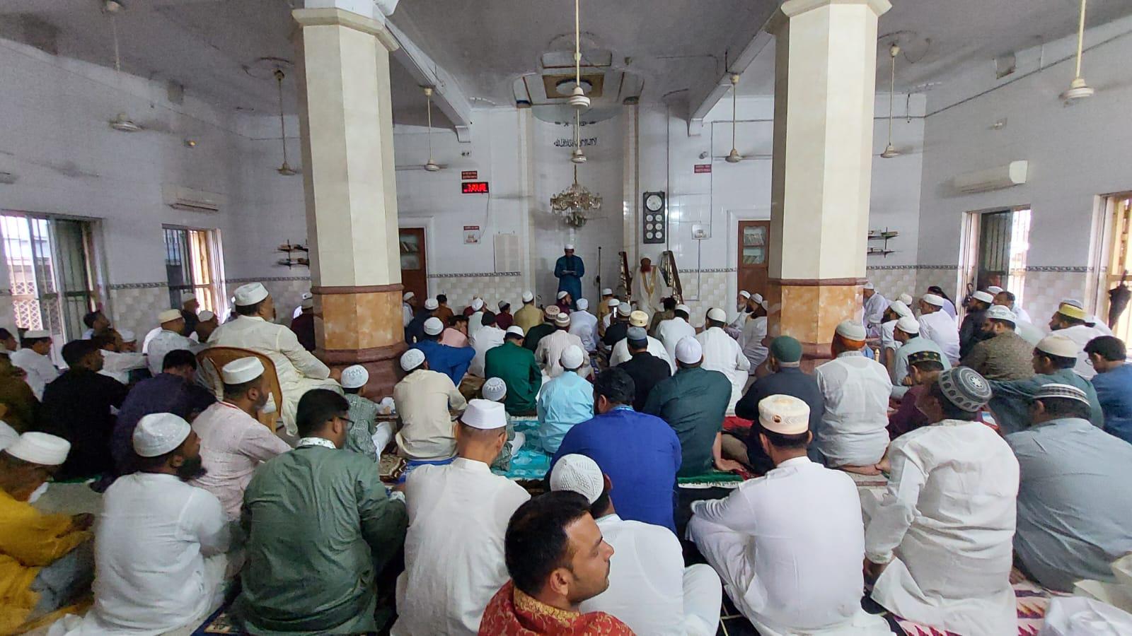 বৃস্টি উপেক্ষা করে গোপালগঞ্জে ঈদের নামাজ আদায়