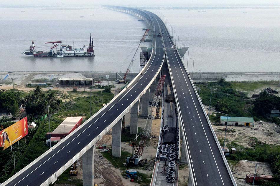 পদ্মা সেতু গোপালগঞ্জবাসীর জন্য আর্শিবাদ হয়ে দাড়িছে