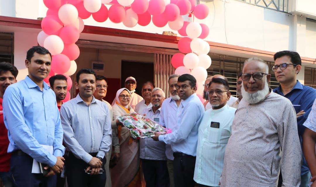 গোপালগঞ্জে রেড ক্রিসেন্ট সোসাইটির আধুনিক ব্লাড ব্যাংক স্থাপিত