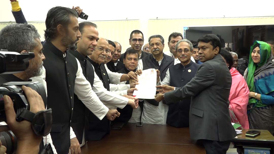 গোপালগঞ্জ-০৩ আসনে প্রধানমন্ত্রীর পক্ষে মনোনয়নপত্র দাখিল