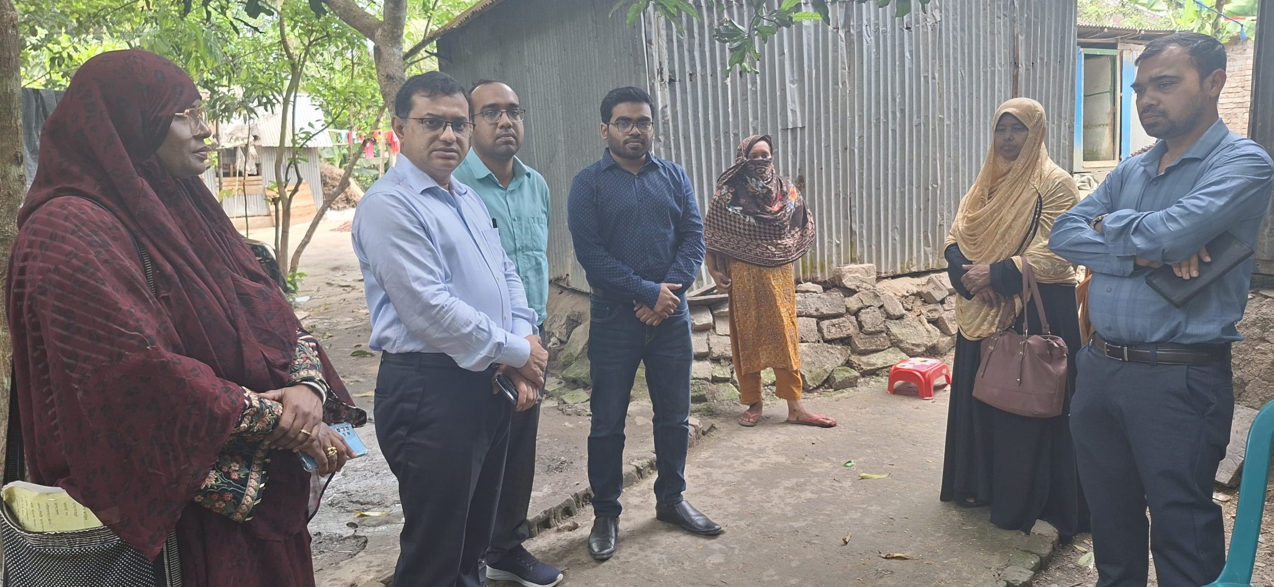 গোপালগঞ্জে হামের উপসর্গ নিয়ে মৃত তোহার বাড়ীতে চিকিৎসকদল