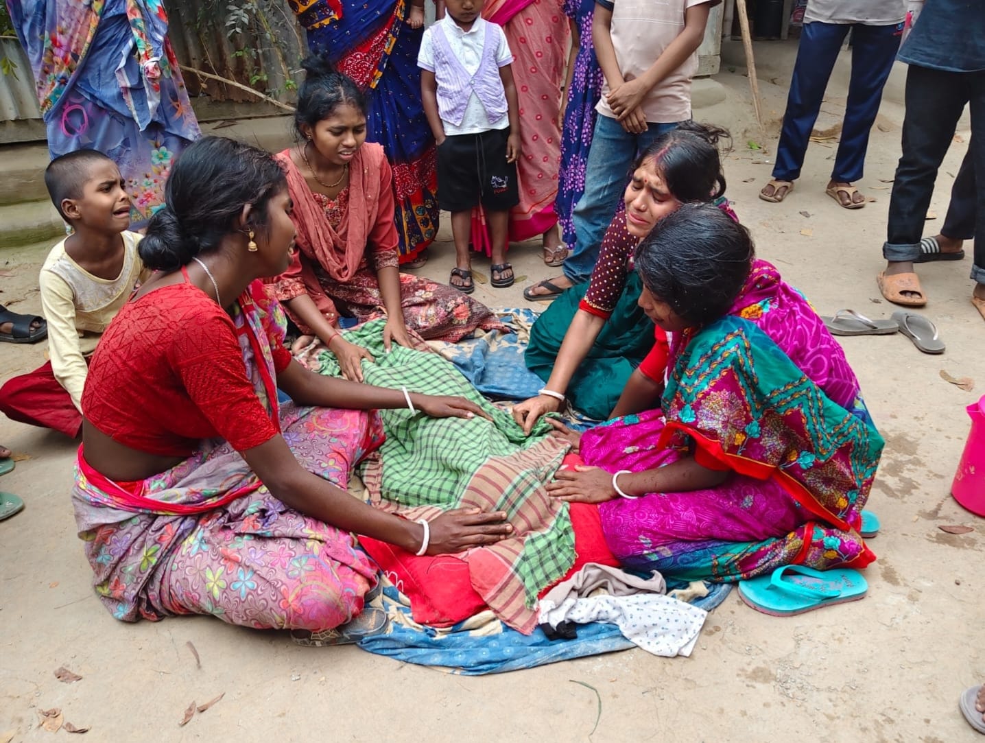 কোটালীপাড়ায় পানিতে ডুবে ৪ বছরের শিশুর মৃত্যু