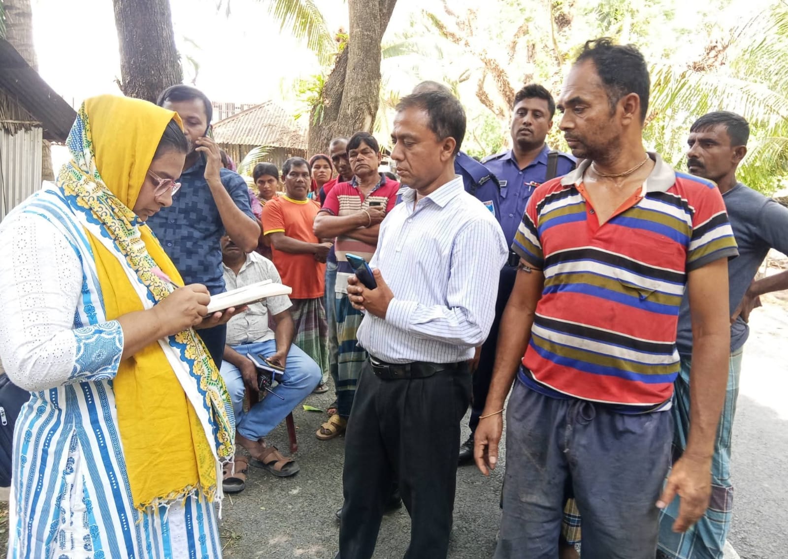 কোটালীপাড়া ভেজাল গুড় তৈরীর অপরাধে এক ব্যক্তিকে ৫০ হাজার টাকা জরিমানা