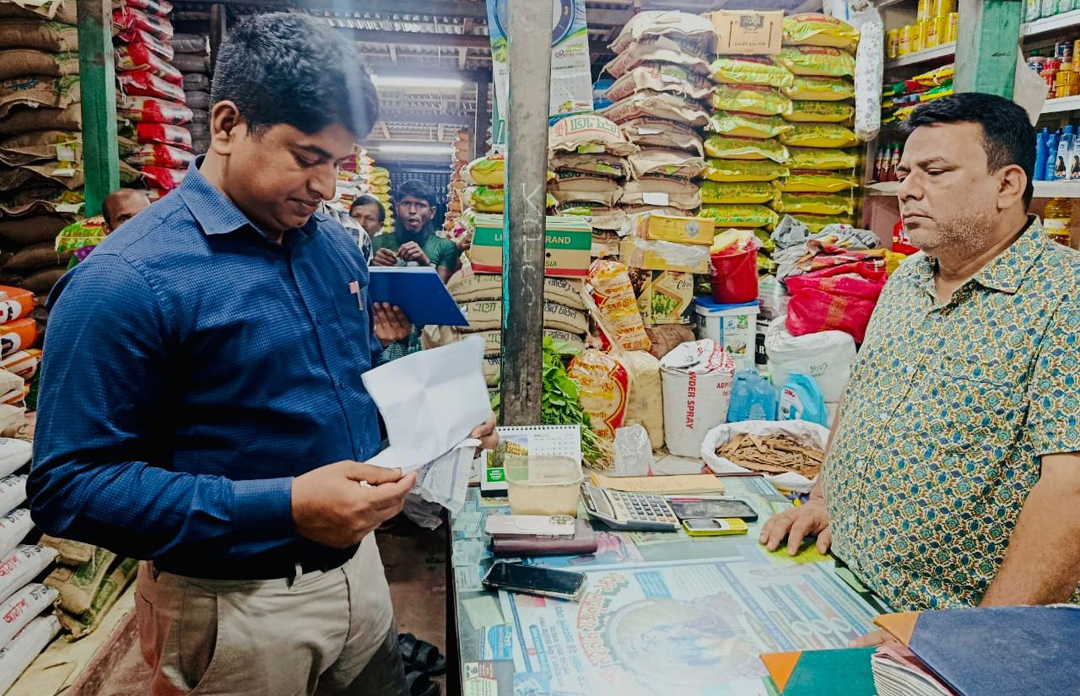 টুঙ্গিপাড়ায় ডিজেল মজুদকারী ব্যবসায়ীকে জরিমানা