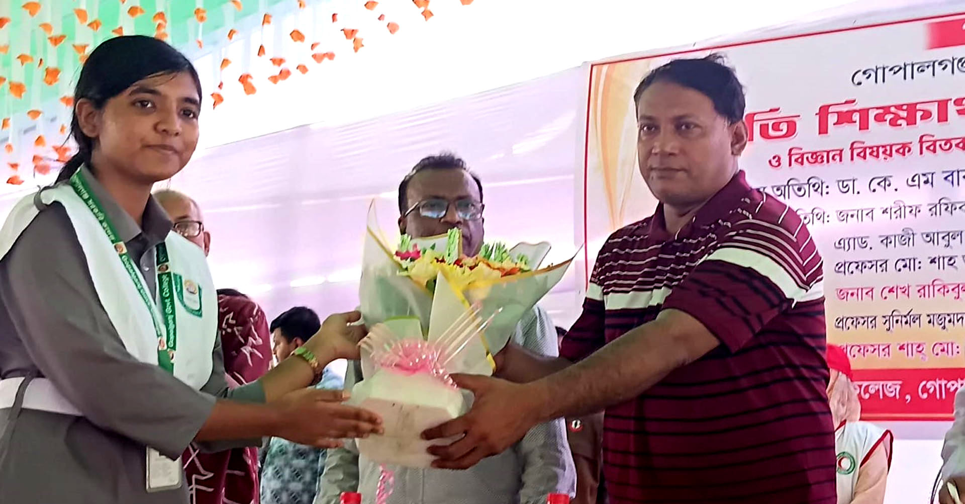 শিক্ষার্থীকে রাজনীতি সচেতন হওয়ার পরামর্শ দিলেন – এমপি ডাঃ কে.এম বাবর