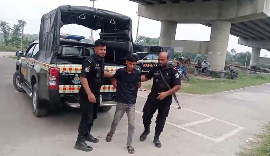 গোপালগঞ্জে ৭ কেজি গাঁজাসহ মাদক ব্যবসায়ী আটক